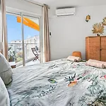 Moderne, Piscine, Parking Proche Des Plages * Saint-Raphael (Var)