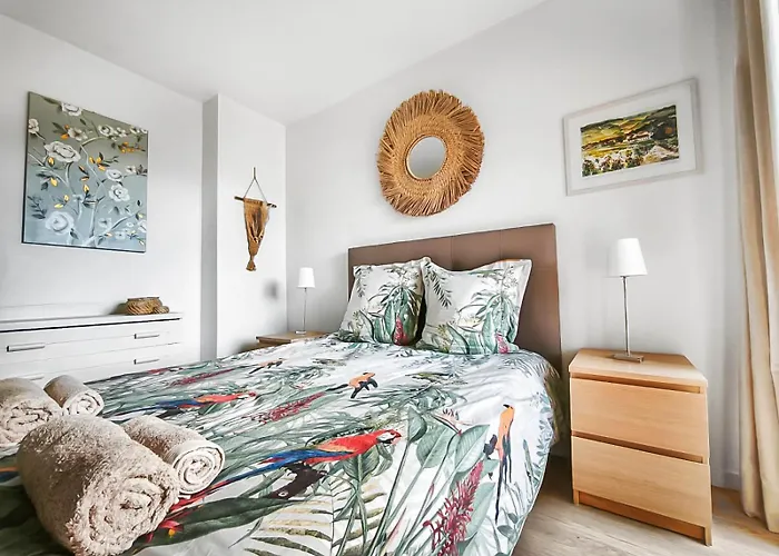 Apartmán Moderne, Piscine, Parking Proche Des Plages