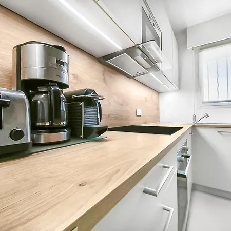 Moderne, Piscine, Parking Proche Des Plages