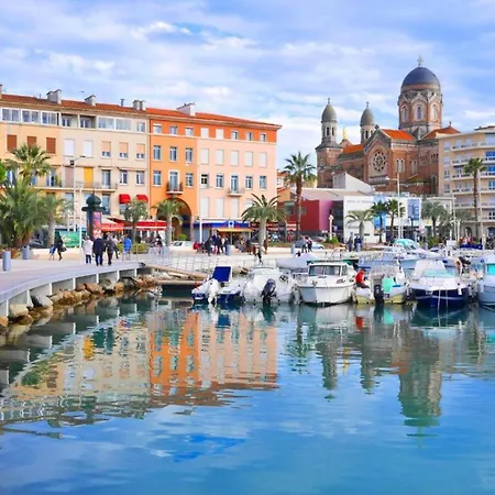 Moderne, Piscine, Parking Proche Des Plages Apartment *