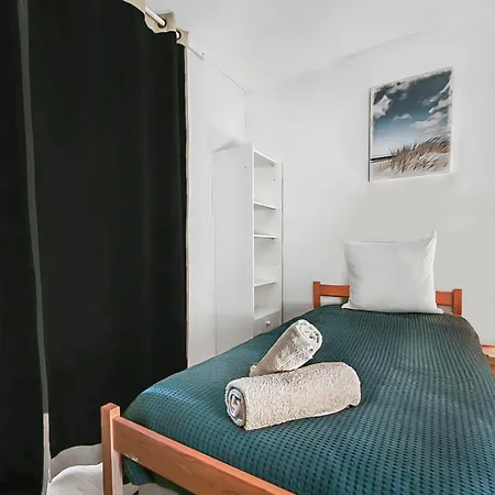Апартаменты Moderne, Piscine, Parking Proche Des Plages