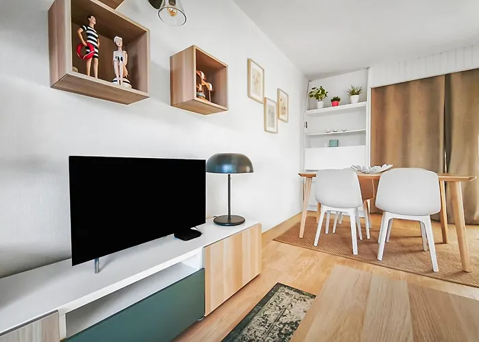 Апартаменты Moderne, Piscine, Parking Proche Des Plages